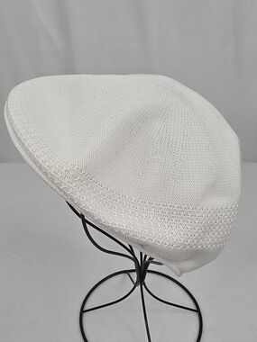 Payne Stewart Classic White Knit Beret Golf Hat Size Large AH-3462